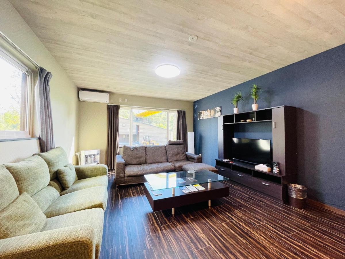 Niseko Hotel Kiraku Kou Buitenkant foto