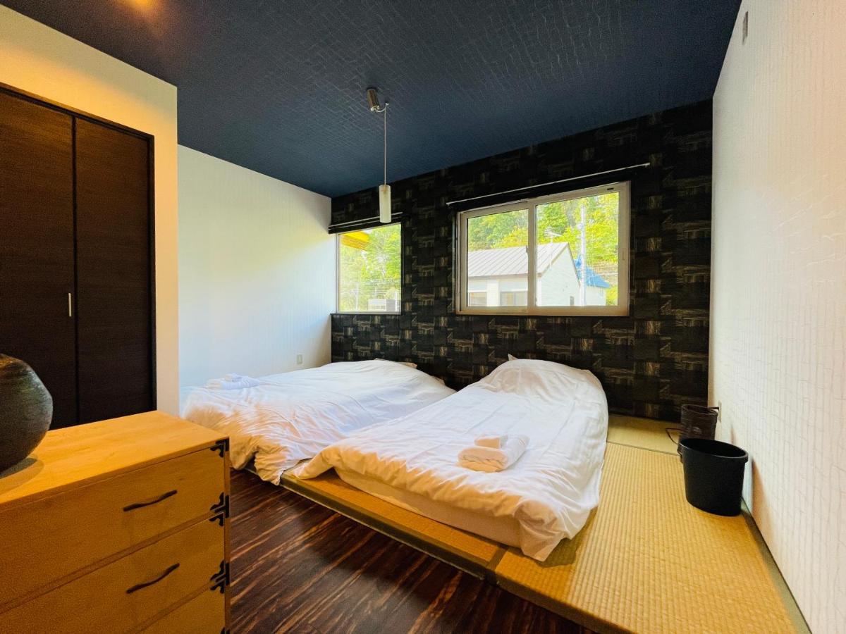 Niseko Hotel Kiraku Kou Buitenkant foto